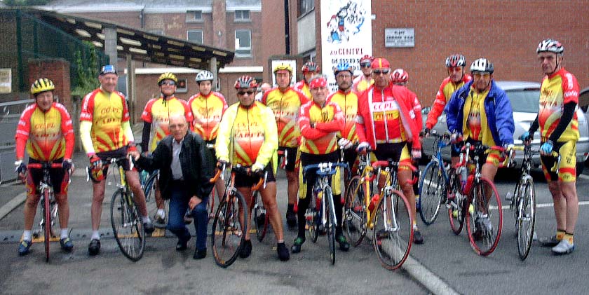 Les participants..nombreux malgré le temps!