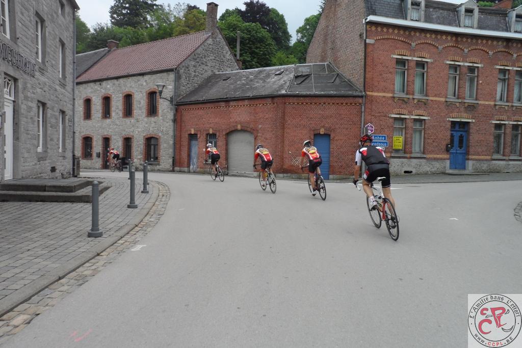 A l'entrée de la Vallée de la Molignée