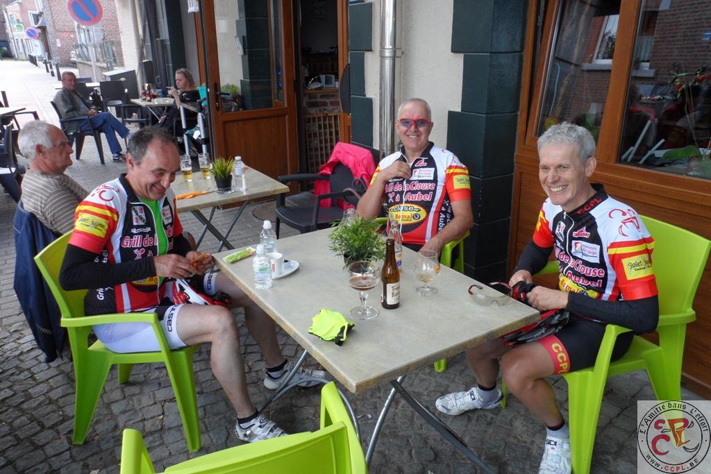 Pause casse-croûte à Han-sur-Lesse